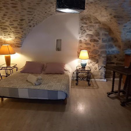 Chambres D'Hote Les Jardins De Prasserat Vallon-Pont-dʼArc Dış mekan fotoğraf