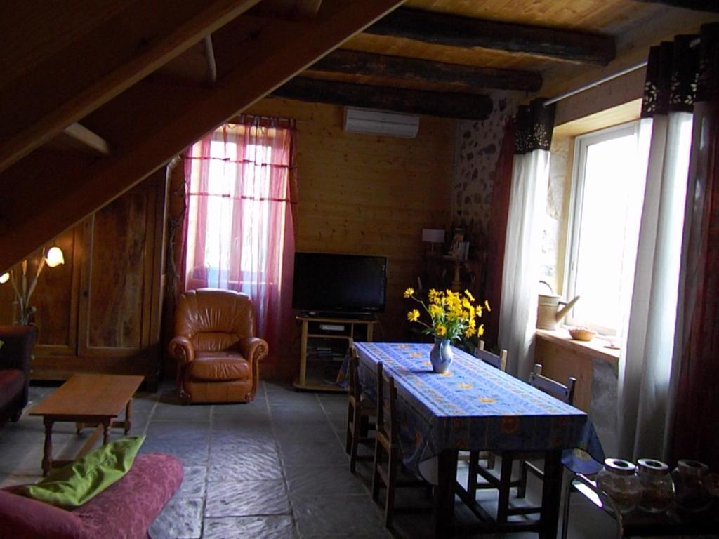 Chambres D'Hote Les Jardins De Prasserat Vallon-Pont-dʼArc Dış mekan fotoğraf